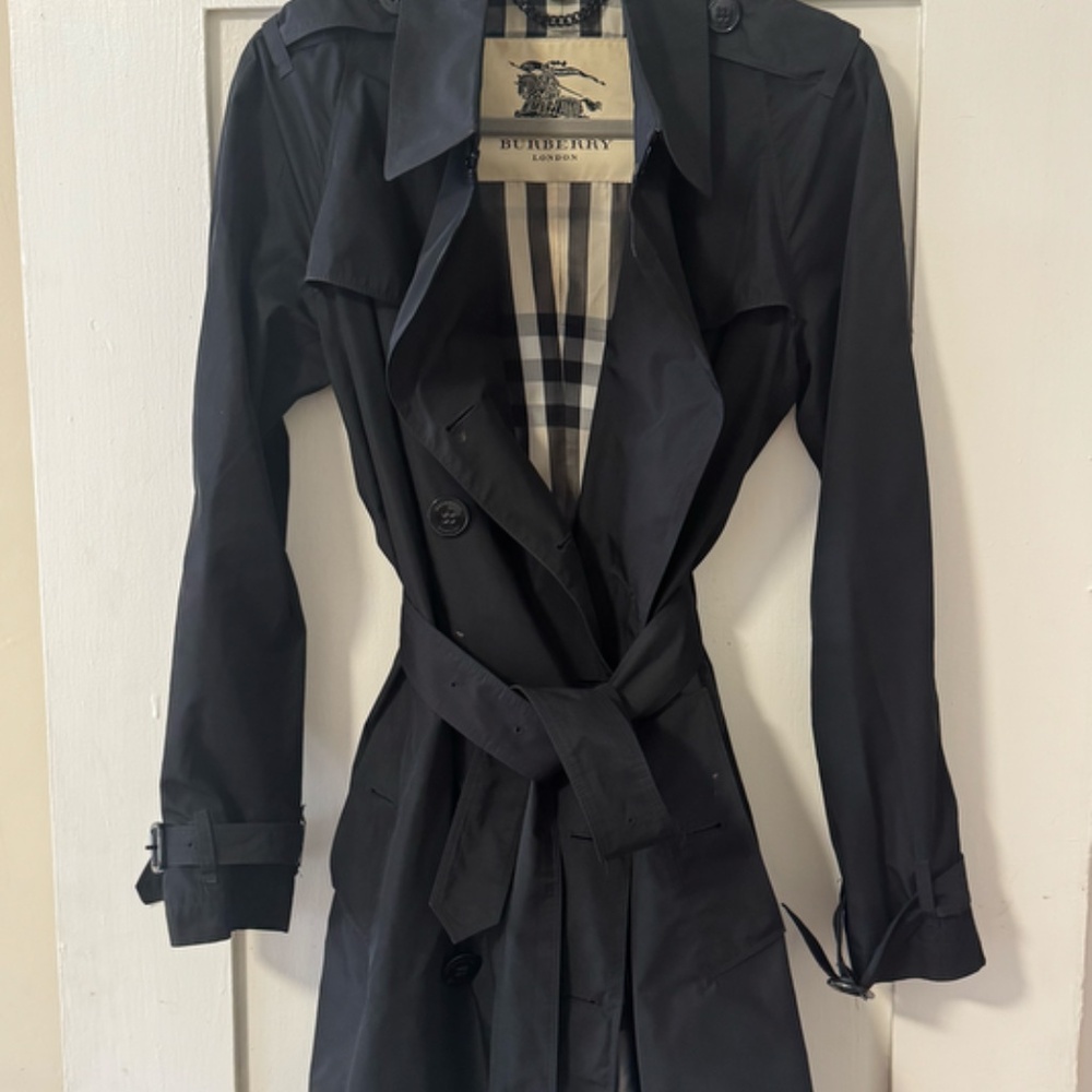 Burberry London Double-Breasted Belted-Waist Coat - Black - size 8/10